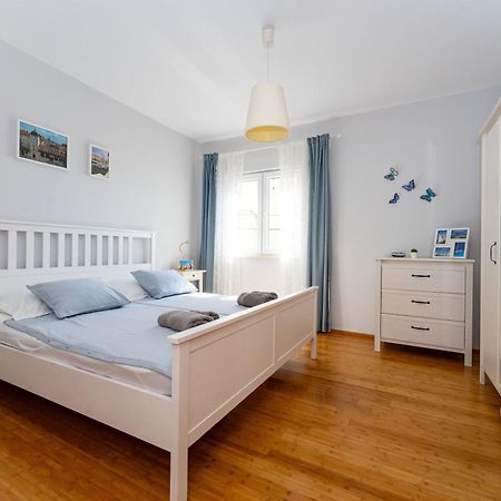 Apartmenthouse Ivana Betina  Luaran gambar