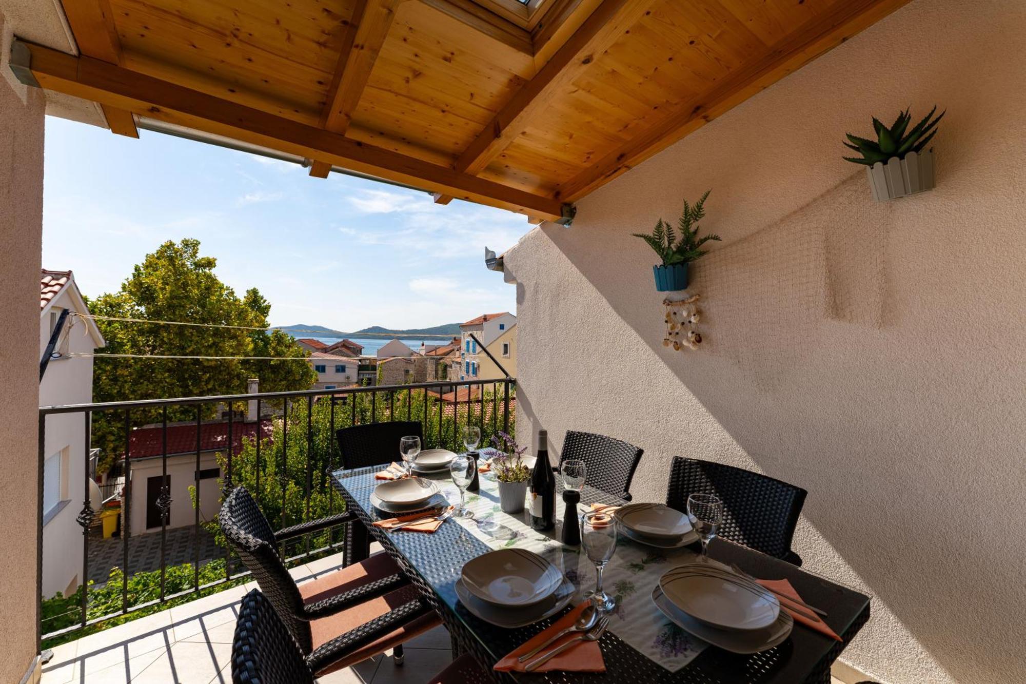 Apartmenthouse Ivana Betina  Luaran gambar
